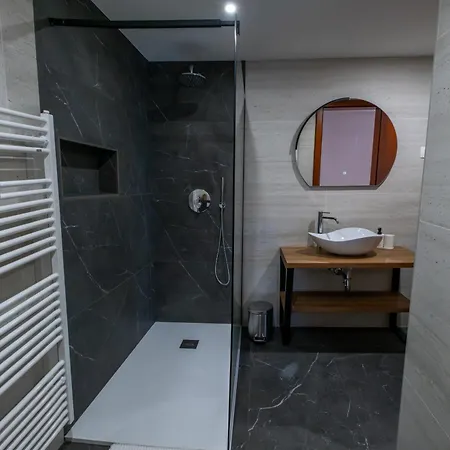 아파트 Apartma Mici *