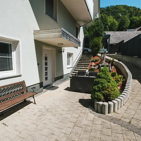 Apartma Mici 아파트 지로브니차